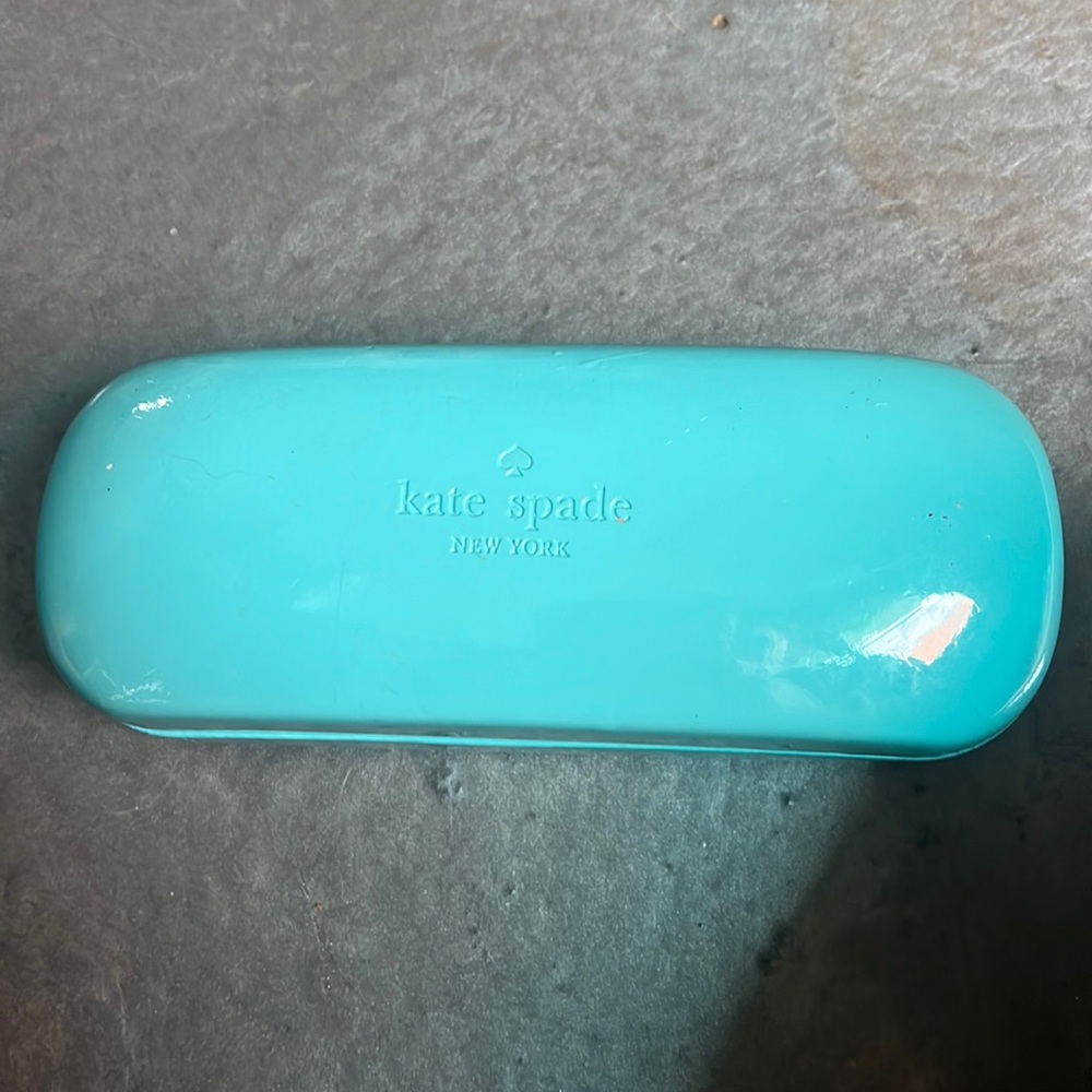 Gently used- Kate Spade Sunglass Holder